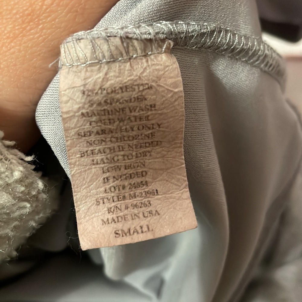 Jason Maxwell grey wrap short sleeve top - Picture 9 of 9